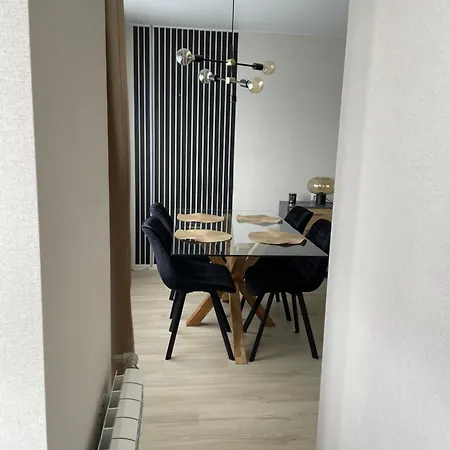 Like At Daumani 나르바