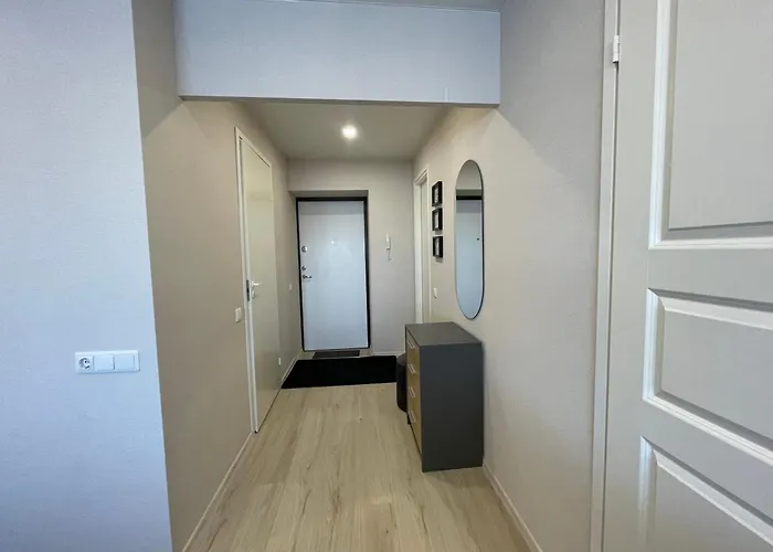 Like At Daumani 纳尔瓦